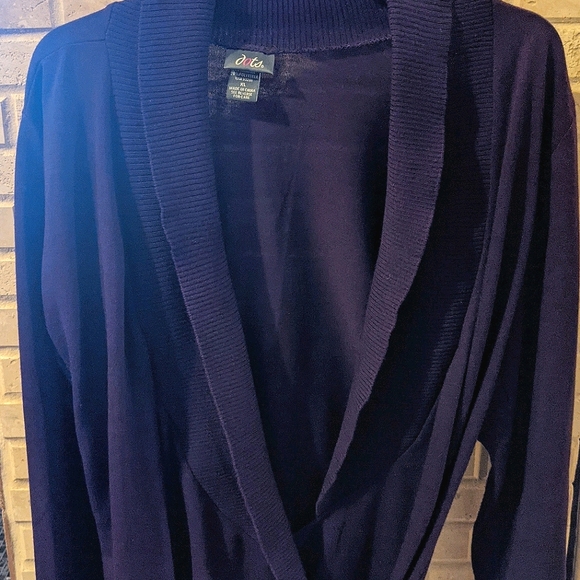 Pretty Dark Purple Wrap Cardigan with Buckle - Picture 2 of 5